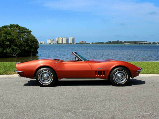 1968 Chevrolet Corvette signed by Zora Duntov, Elfi Duntov Larry Shinoda - photo 5