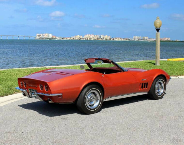 1968 Chevrolet Corvette signed by Zora Duntov, Elfi Duntov Larry Shinoda - photo 7