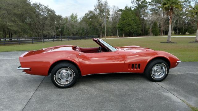 1968 CORVETTE CONVERTIBLE TRI-POWER 427 / L89 1968 Chevrolet Corvette leather seats