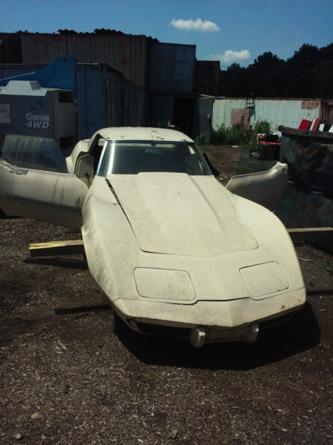 1968 CORVETTE PROJECT CAR (FRAME AND BODY) 1968 Chevrolet Corvette