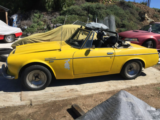 1968 DATSUN 2000 ROADSTER, RUNS, DRIVES, STOPS AND STARTS - ORIGINAL CONDITION 1968 Datsun 2000 ROADSTER