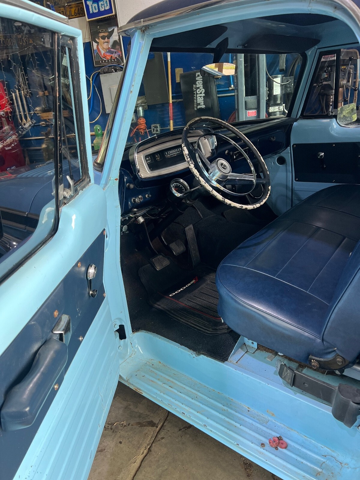 1968 Dodge 1/2 Ton Pickup - photo 3