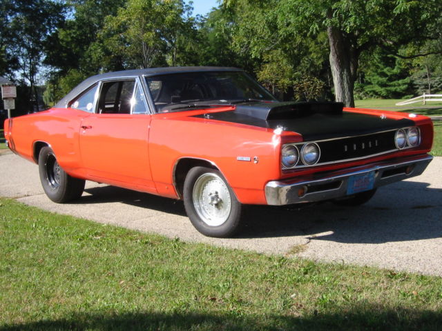 1968 Dodge 426 Hemi Super Bee, 2nd owner for 45 years 1968 Dodge Coronet Super Bee