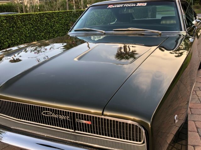 1968 Dodge Charger "Resto Mod," cammed, modern 5.7 Hemi, 5 speed auto 1968 Dodge Charger Resto Mod
