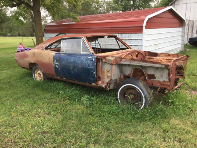 1968 Dodge Charger 1969 1970 68 69 70 318 383 44 426 1968 Dodge Charger