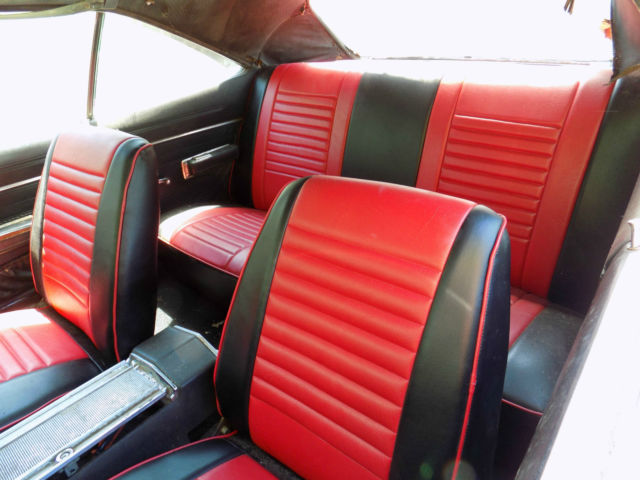 1968 Dodge Charger - photo 10