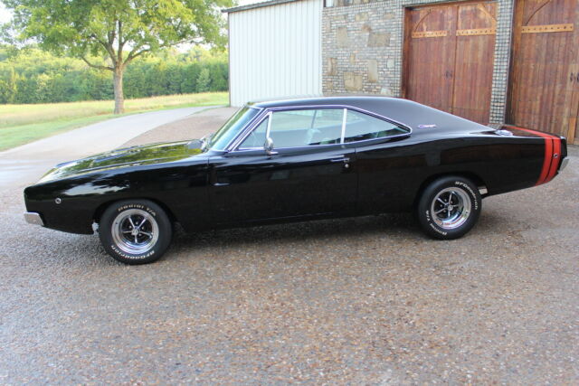 1968 Dodge Charger - photo 6