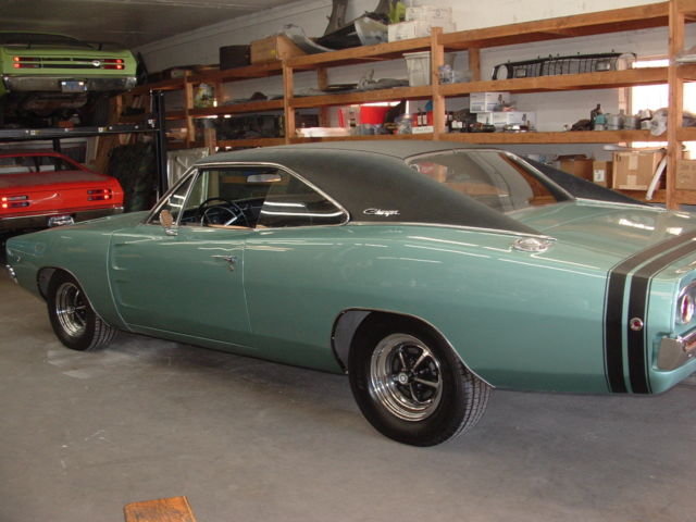 1968 Dodge Charger - photo 2