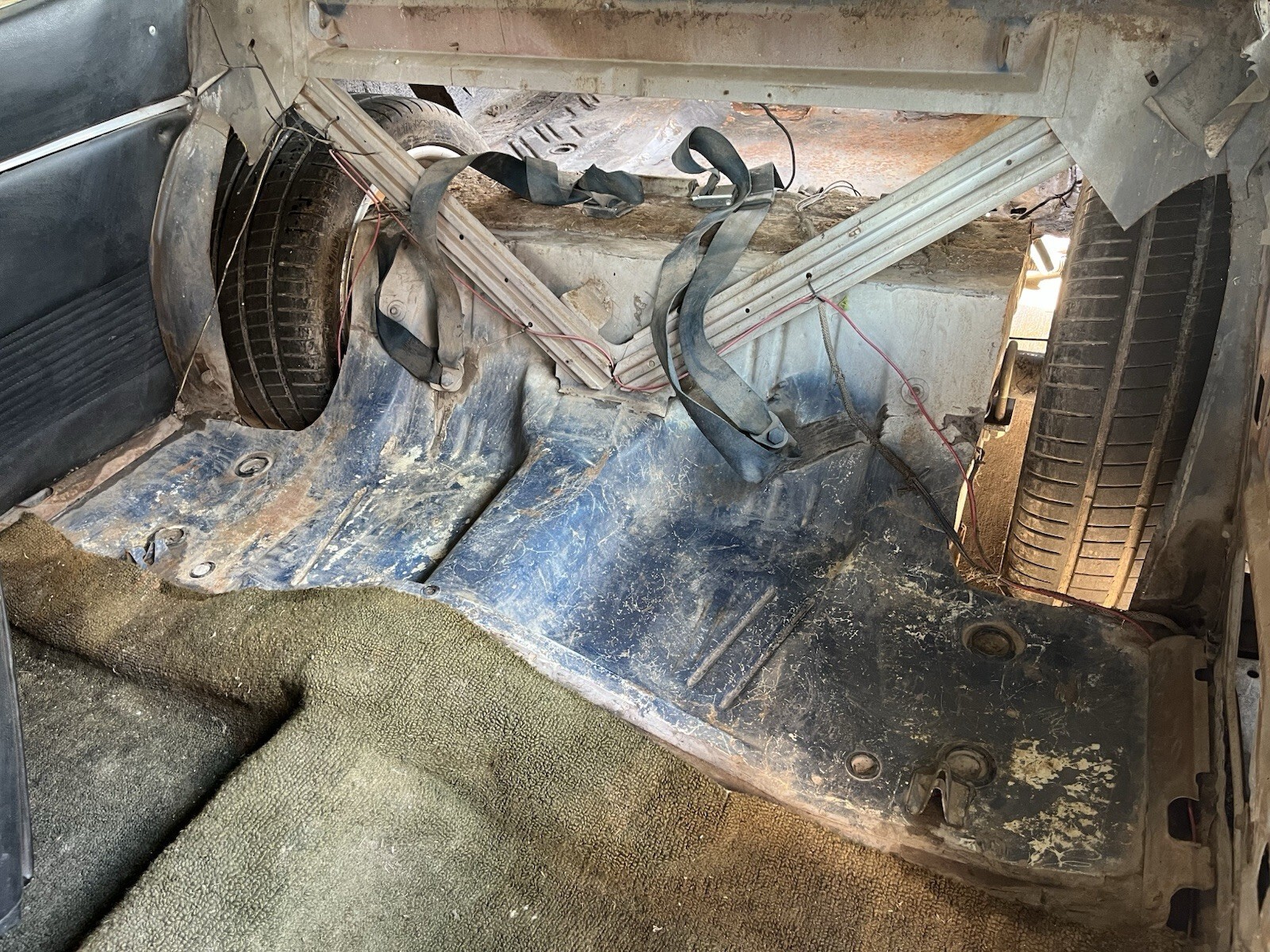 1968 Dodge Charger - photo 11