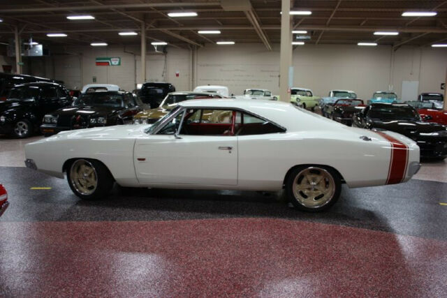 1968 Dodge Charger Hemi Restomod - photo 3