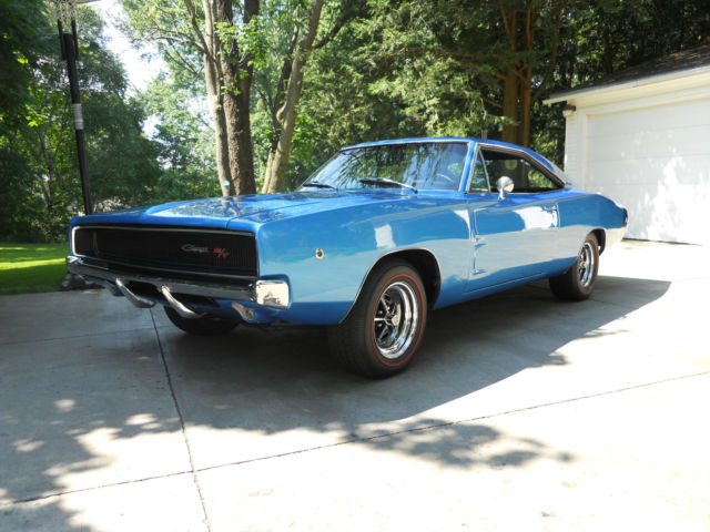1968 DODGE CHARGER R/T 440 4-SPEED DANA 60 1968 Dodge Charger R/T