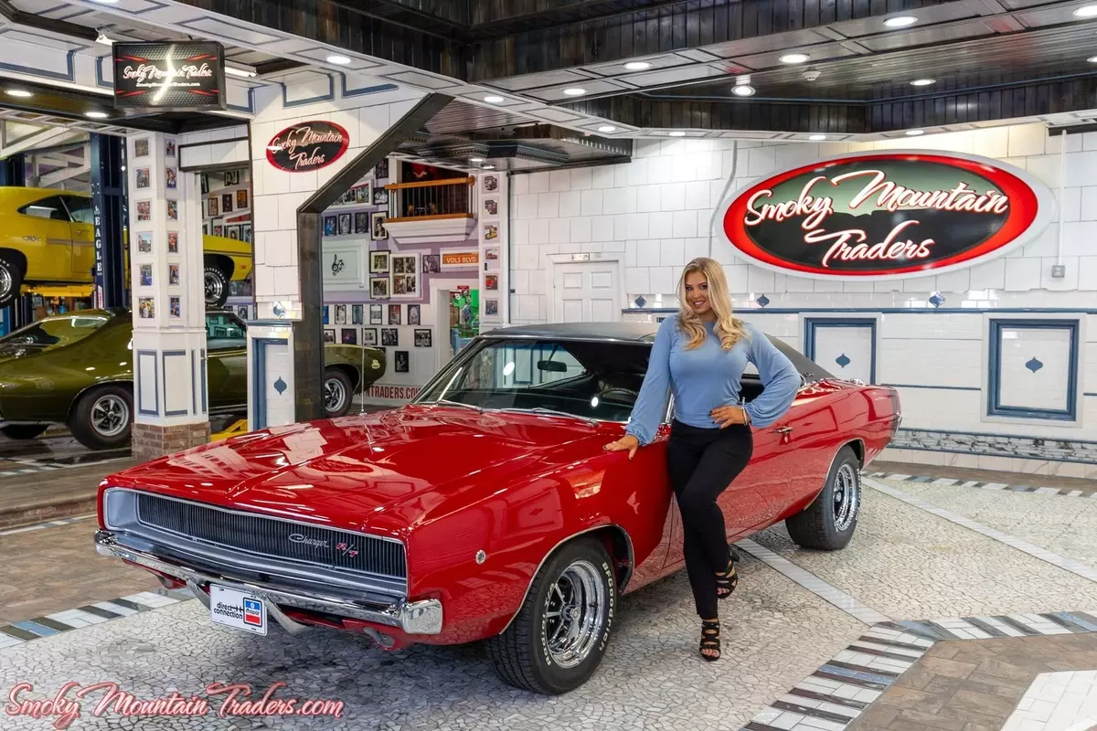 1968 Dodge Charger R/T Matching # 440 V8 Power Steering Power Brakes 1968 Dodge Charger R/T