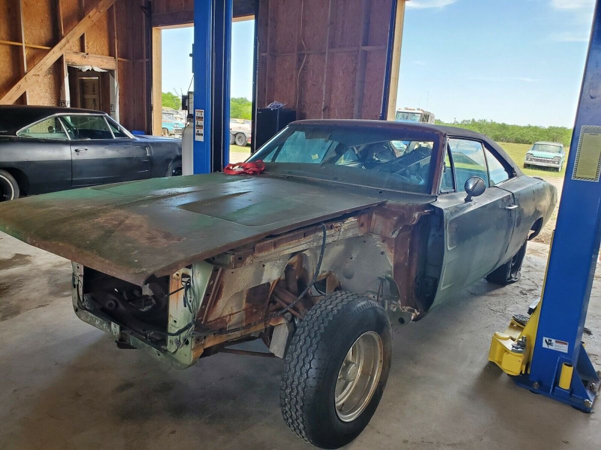 1968 Dodge Charger - photo 2