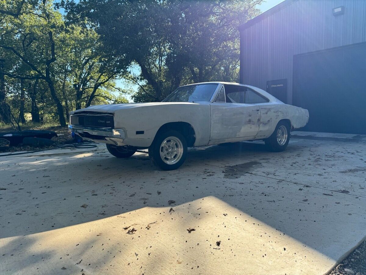 1968 Dodge Charger SE - photo 2