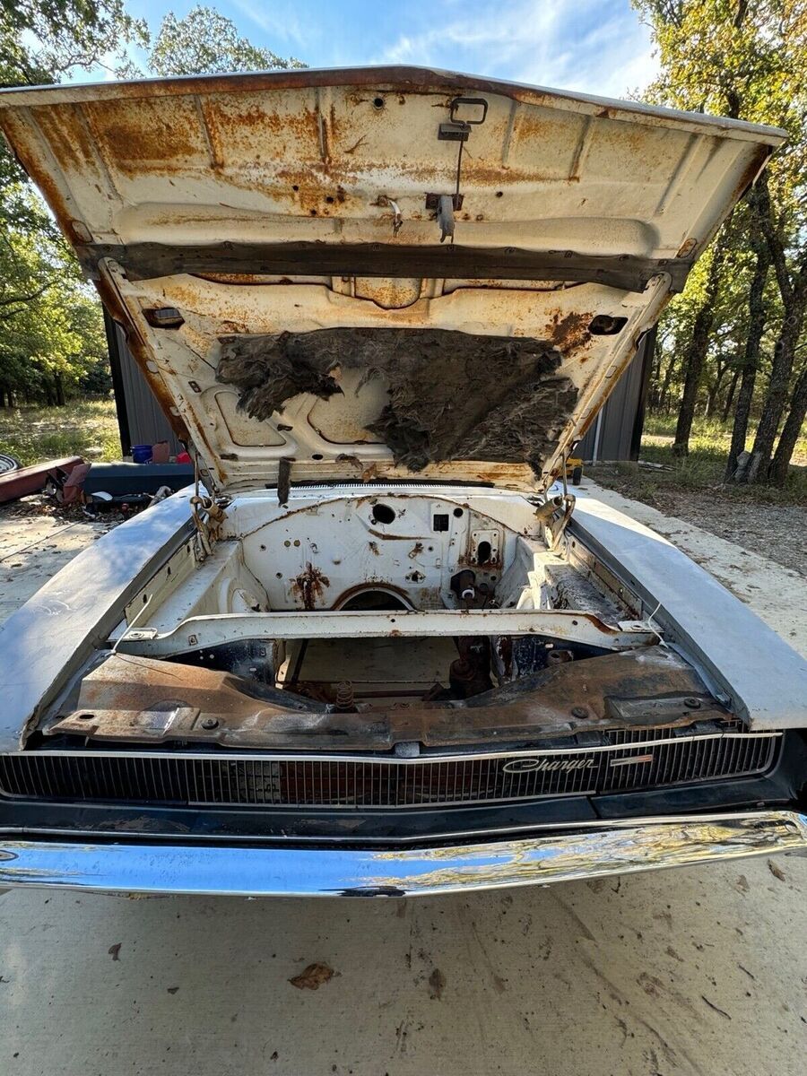 1968 Dodge Charger SE - photo 4