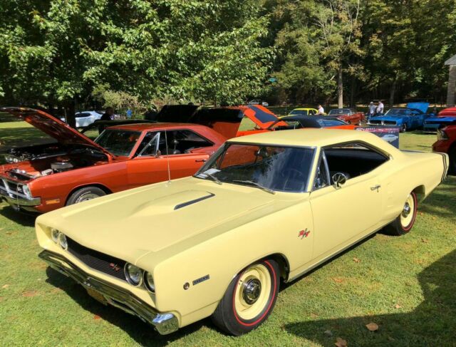 1968 Dodge Coronet R/T 426 HEMI 4 Speed Galen Govier Certified 1 of 1 Concours 1968 Dodge Coronet R/T