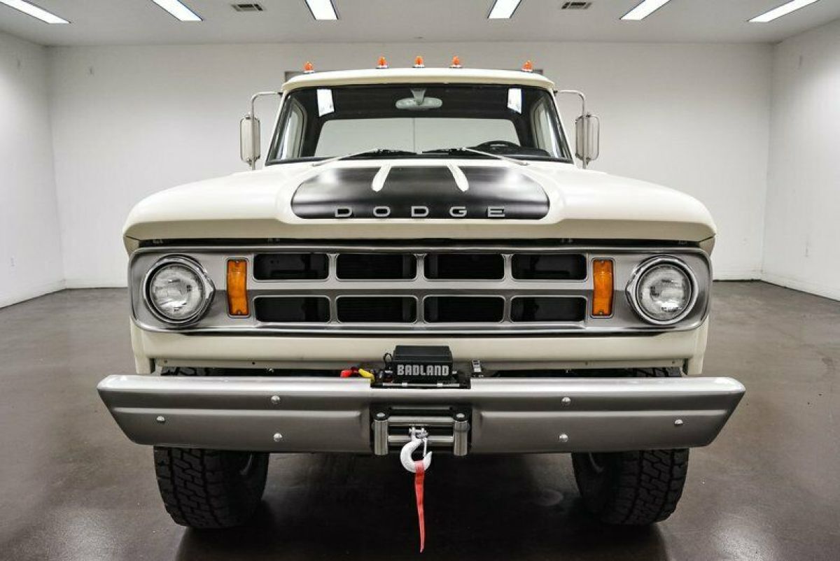1968 Dodge Power Wagon - photo 2
