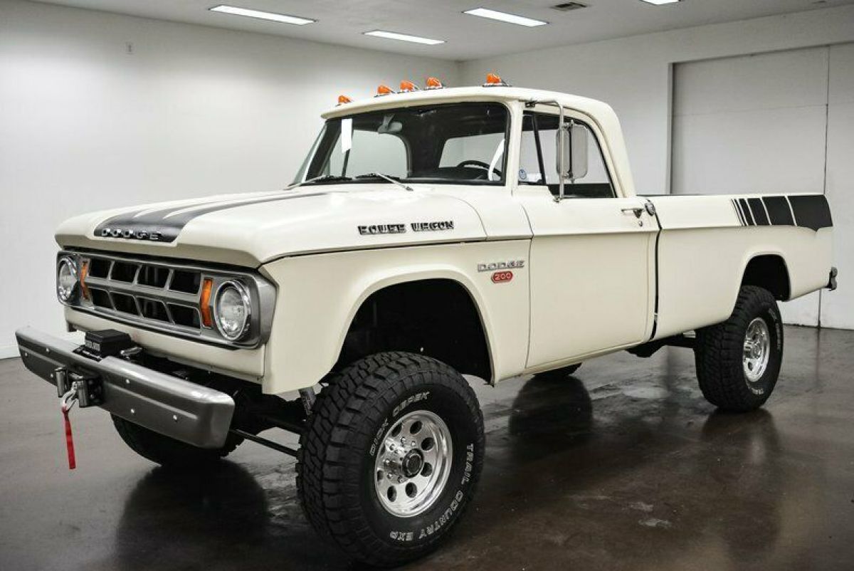 1968 Dodge Power Wagon - photo 3