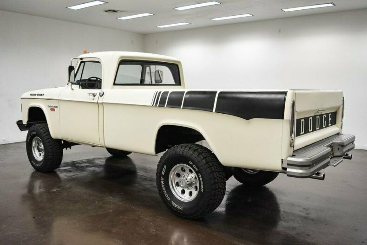 1968 Dodge Power Wagon - photo 5