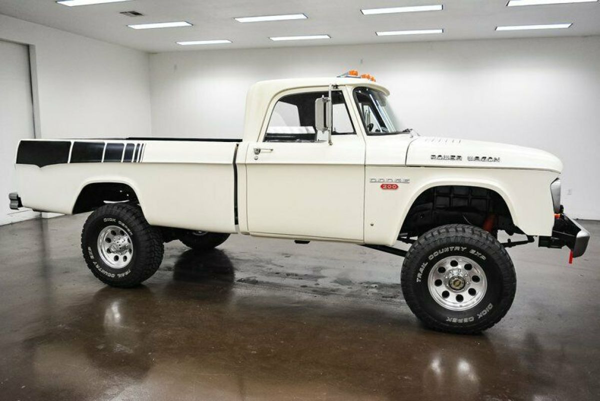 1968 Dodge Power Wagon - photo 8