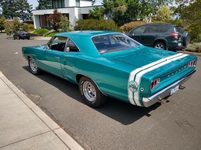 1968 Dodge SuperBee Numbers Matching stunning restoration. 440 and 383 Engines 1968 Dodge Coronet SuperBee