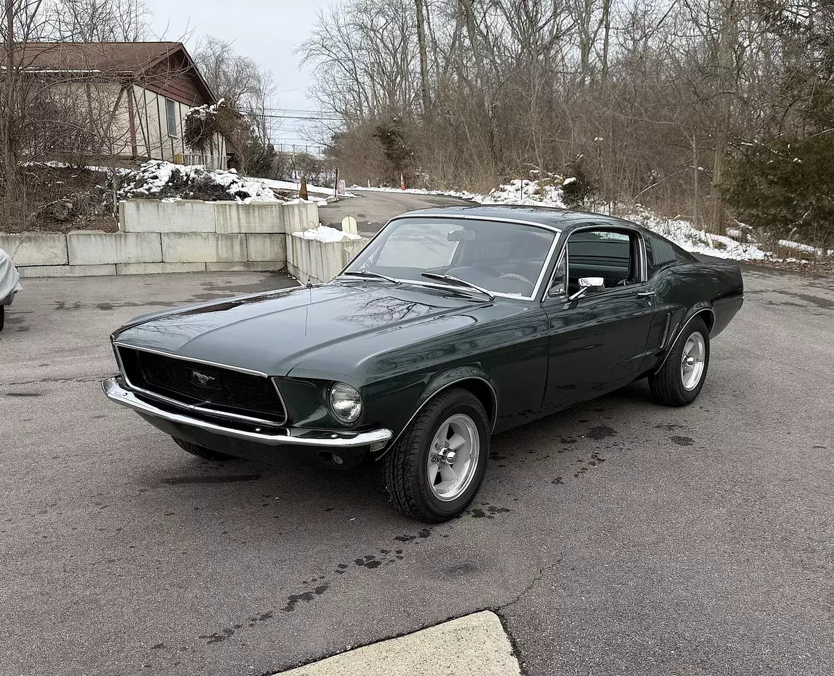 1968 FASTBACK BULLITT TRIBUTE 289 5SPD PS PDB TACH HIGHLAND GREEN 1968 FORD FASTBACK MUSTANG FASTBACK BULLITT 289 5PSD PS PDB