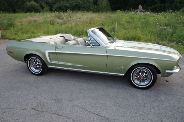 1968 Ford Mustang 302 4BBL Convertible A/C . Loaded w Options . - photo 3