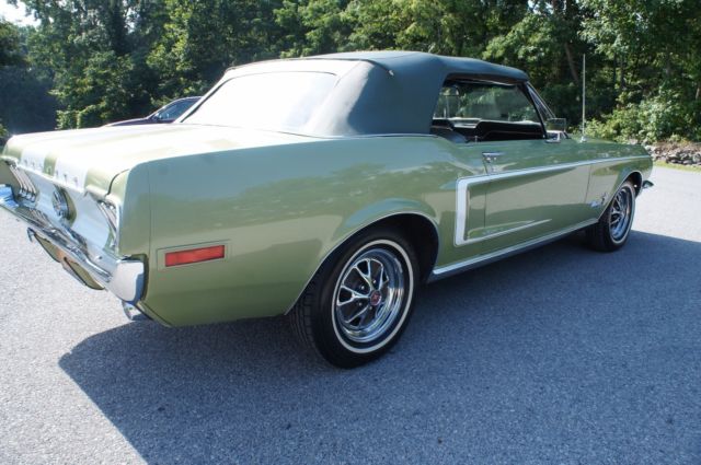 1968 Ford Mustang 302 4BBL Convertible A/C . Loaded w Options . - photo 5