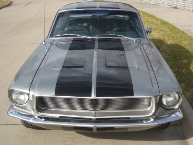 1968 Ford Mustang Factory GT-350 w/ 351 V8 w/ 4-speed 1968 Ford Mustang GT 350