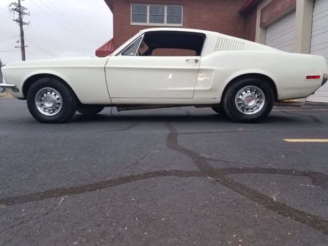 1968 Ford Mustang Fastback 428Cj 1968 Ford Mustang 2 door