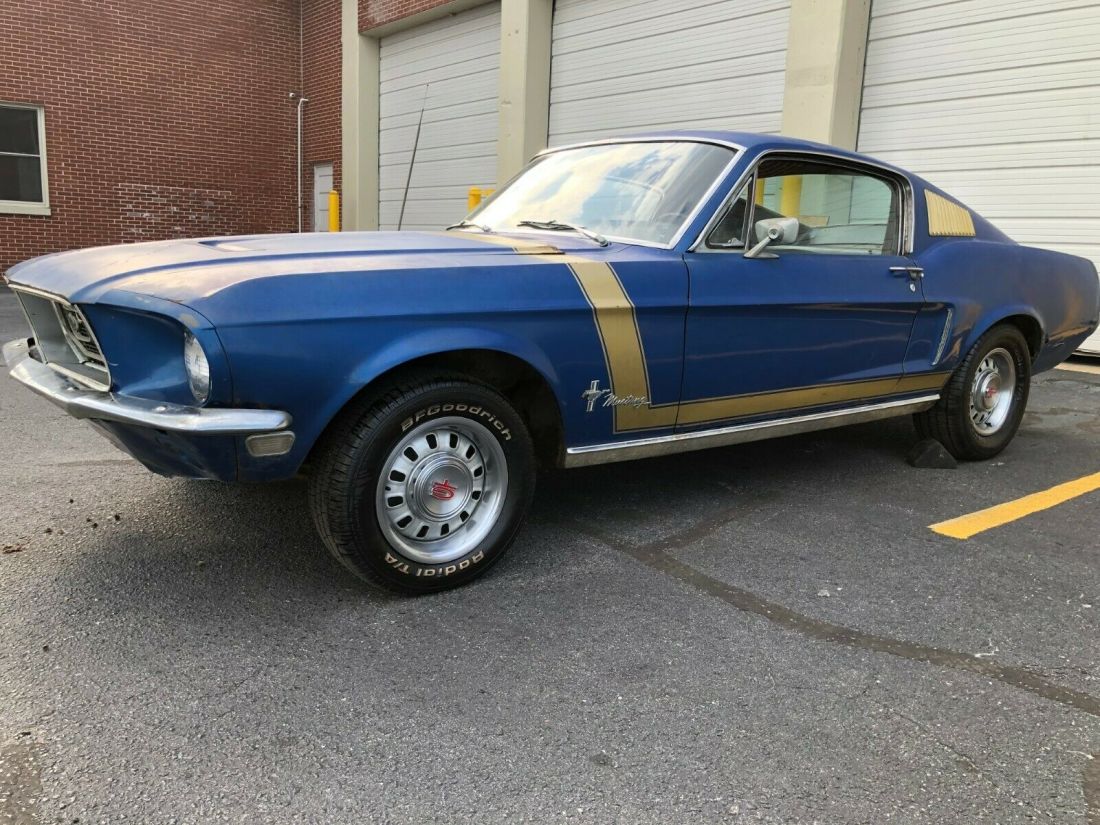 1968 Ford Mustang Fastback Factory 289 c.i original Acapulco Blue 1968 Ford Mustang 2 door