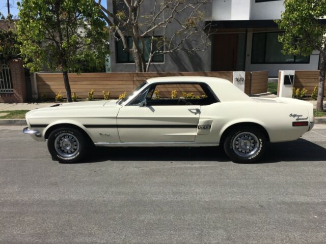 1968 Ford Mustang GT/CS - photo 2