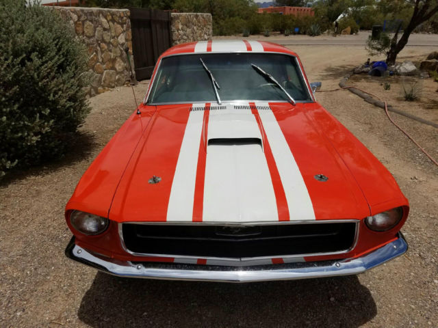1968 Ford Mustang white leather seats with black carpet - photo 3