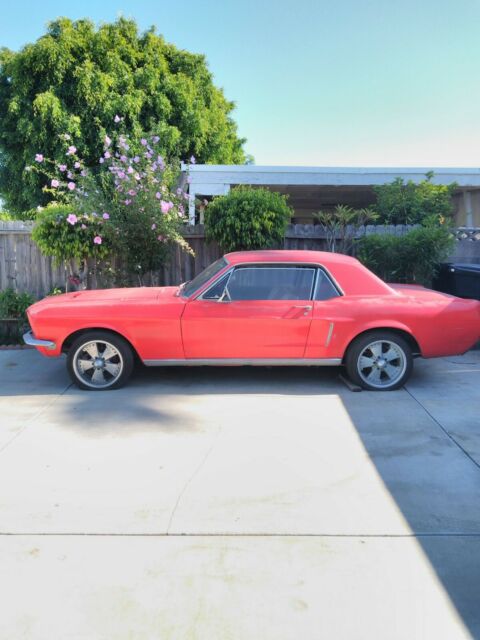 1968 Ford Mustang v8,runs good clear title $5000 1968 Ford Mustang