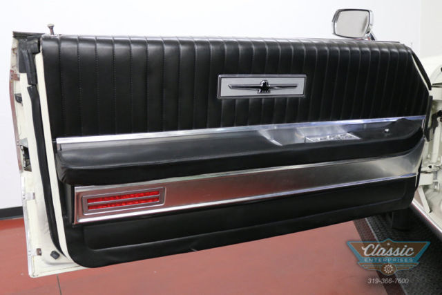 1968 Ford Thunderbird Landau - photo 11
