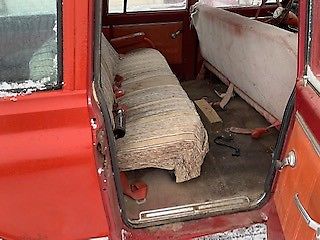 1968 GMC Suburban - photo 6