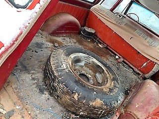 1968 GMC Suburban - photo 8