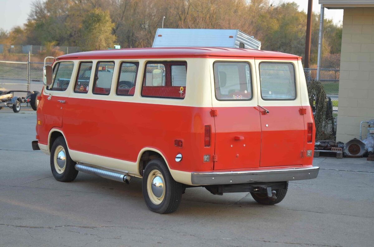 1968 GMC Handi-Bus - photo 2