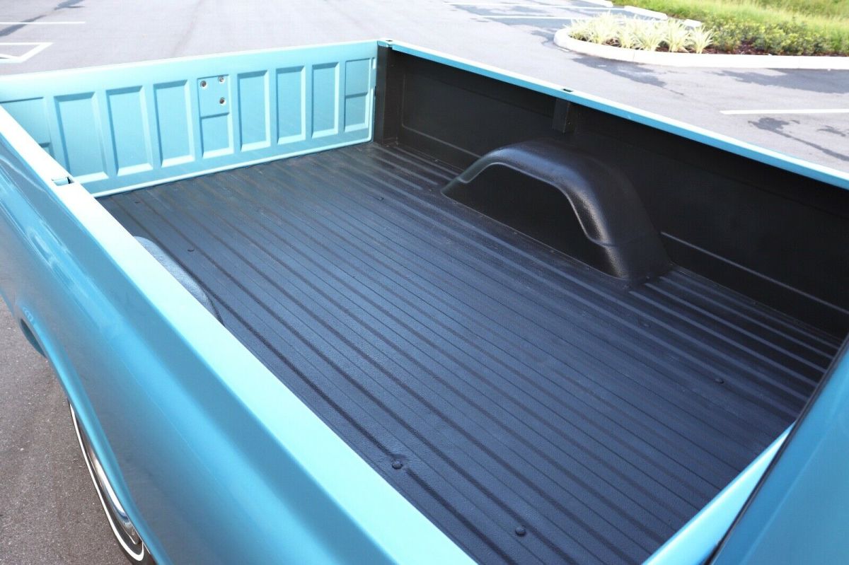 1968 GMC C15 C1500 C10 Custom Restored Truck - photo 9