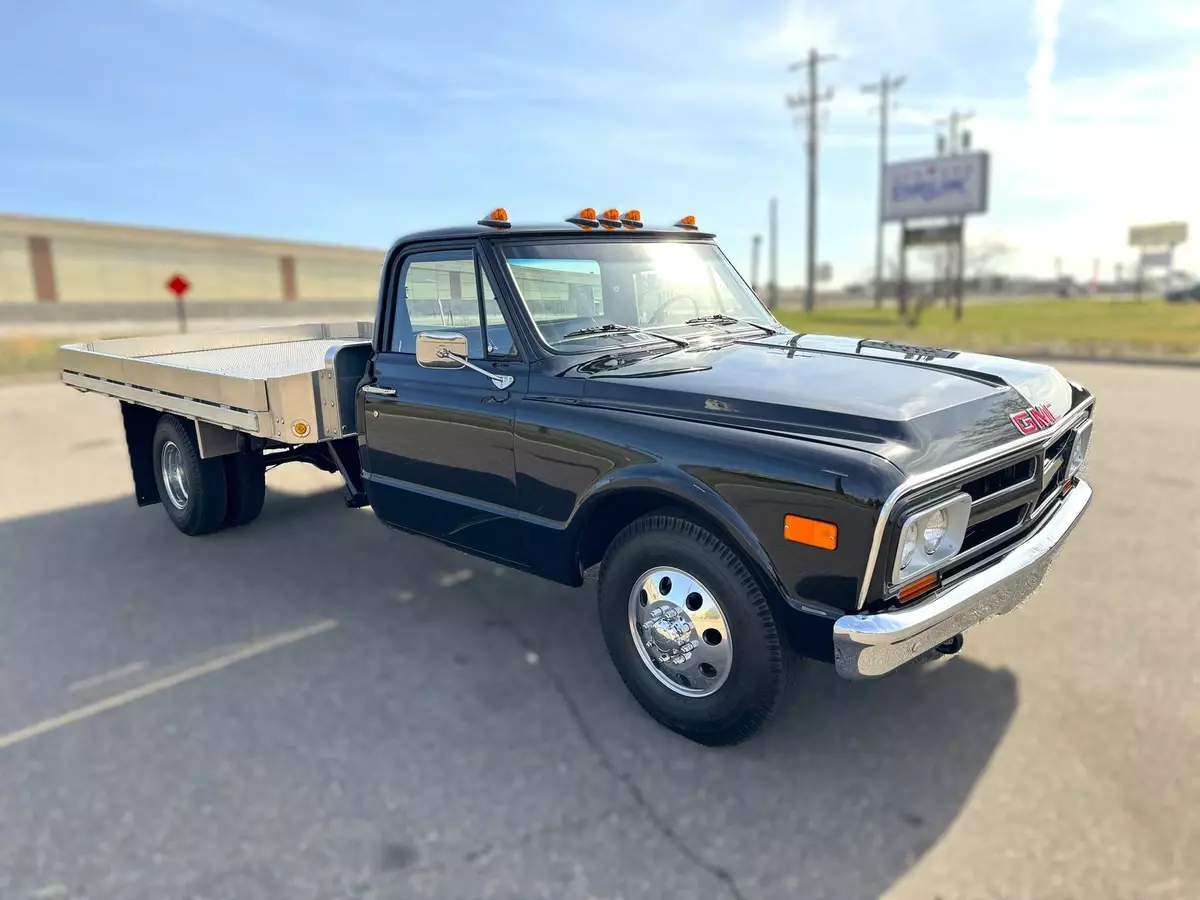 1968 GMC C3500 Tilt Bed * Restored ** 283 V8 1968 GMC C3500 Pickup