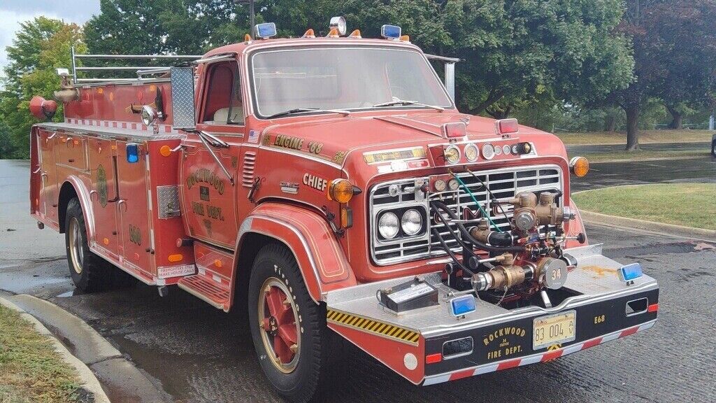 1968 GMC Firetruck Runs and drives - photo 2