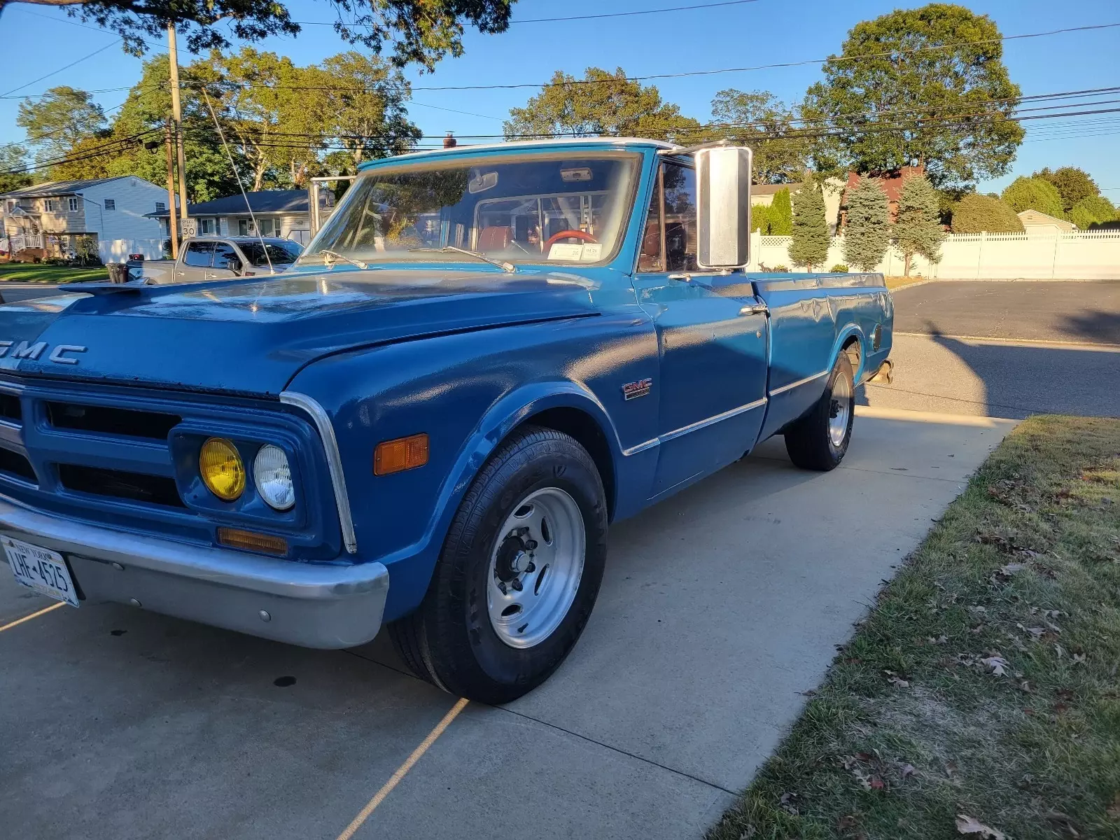 1968 GMC Pickup Blue ls restomod 1968 GMC Pickup ls restomod