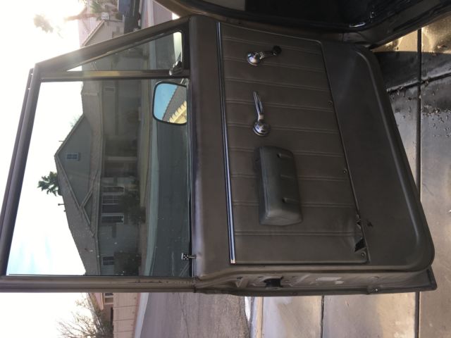 1968 GMC Suburban - photo 11