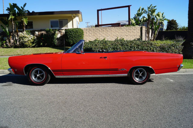 1968 Plymouth GTX 440/4BBL 375HP V8 CONVERTIBLE - photo 2