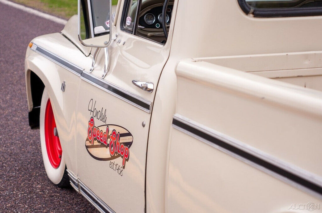 1968 International Harvester C-Series 1000 Half-ton Fleetside Pickup - photo 12