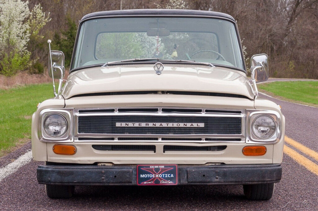 1968 International Harvester C-Series 1000 Half-ton Fleetside Pickup - photo 2