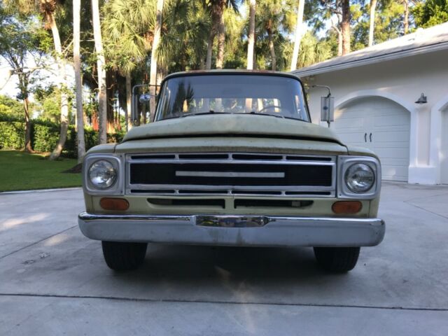 1968 International Harvester 1100C - photo 3