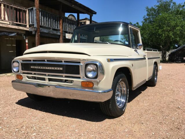 1968 International Harvester pick up 1000C 1968 International Harvester 1000C pickup