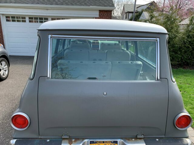 1968 International Harvester Travelall - photo 4