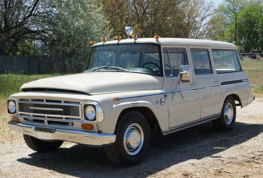 1968 International Harvester TravelAll, Custom Edition, 345 V8 1968 International Harvester Travelall Travelall Custom